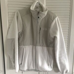 The North Face Women’s White/gray Jacket size M